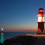Apartment Ostseeblick, Direkt Am Alten Strom Rostock